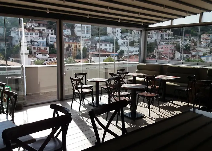 Sakura Suit Hostel